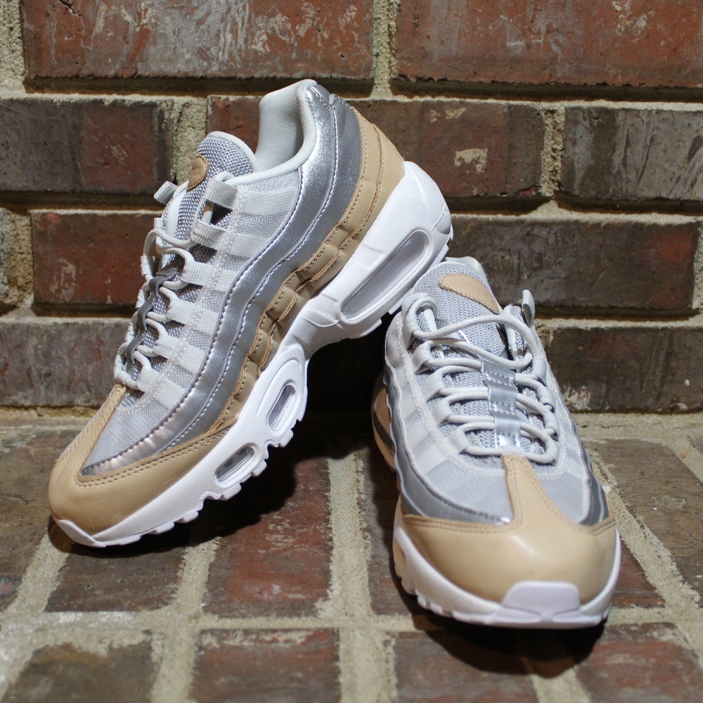 NEW Nike Air Max 95 SE PRM